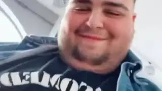 Capital Bra und Fat Comedy vergleichen ihren Bauch😏
