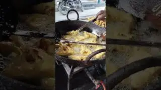 big bread#only 15 rupees#shortsvideo #youtubeshorts #foodshorts #street food