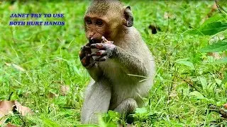 Feel Pity Baby Janet Try To Use Both Hands Even It Hurt So Much,But This Is Better Way