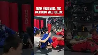 When the mind leads with focus, the body follows with power #short #mma #martialarts #kickboxing