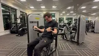 Bicep Curl Machine