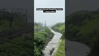 12859 Gitanjali Exp arrives 📍Kasara station
