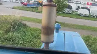 Huutokaupataan Ford 4000