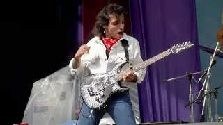 Joe Satriani - Surfing With The Alien - Live at Oakland Coliseum Stadium 1989
