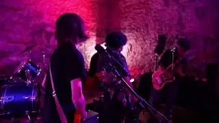 Fake Robots - Monstruo