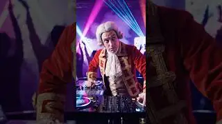 Drop the Bass, Maestro 🎭 #mozart #djhumor #funnyshorts #aiart #musicmashup