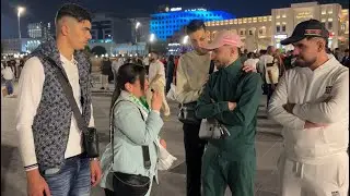 توقعات بعض الجزائريين بشأن مباراة الجزائر والبحرين  من سوق واقف بالعاصمة القطرية الدوحة