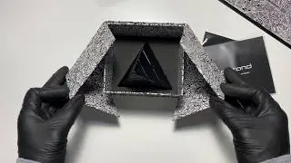 [ASMR] Unboxing The dbrand Pyramid and Cube