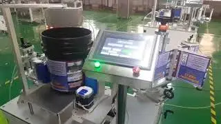 Large barrel labelling machine/plastic barrel