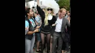 Lady GaGa - sexy legs in pantyhose - leaving hotel in NYC