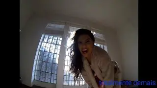 Chica vampiro por trás das câmeras