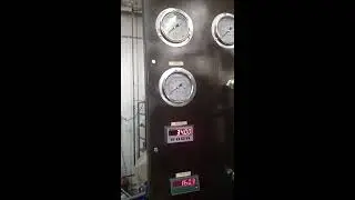 Combine hydrostatic motor