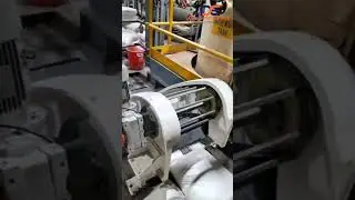 INCLINE CHAIN PUSHER CONVEYOR FOR BAG HANDLING #conveyor #machine #automobile #bulk  #manufacturing