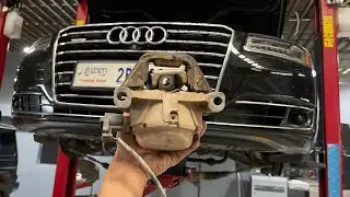 2015 Audi A8 Engine mount removal