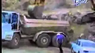 YouTube - Angry employ destroy boss car crash.flv