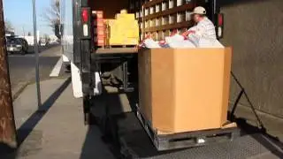 Neighborhood Church Feeding The Poor In Downtown Modesto, California - Modesto News