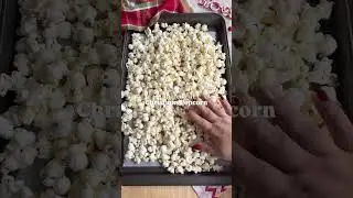 Make this 4-ingredient Christmas popcorn when you need a fun, festive treat to feed a crowd! It&rsquo;s