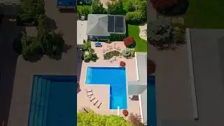 Entertainer's Paradise - 10 Crick Holly Lane, East Islip
