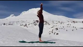 AdZENtures - Alignment-based flow with Lindsey on Mt. Hood, in Oregon.
