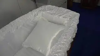 Производители гробов на похоронной выставке TENEREXPO 2019 в Палермо, часть третья