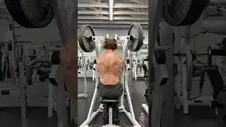 #bodybuilding #gym #fyp #motivation #fitness #gymcore #shredz #ethanoversonliftz #shorts #foryoupage
