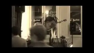I feel it coming - live with loop pedal