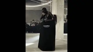 Anok Yai Crying on Runway??#runwaydrama #anokyai #runway #model #fashionshow #hautemuse