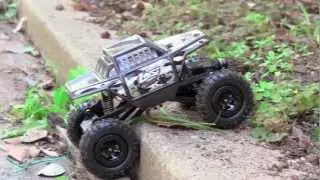RC TRAIL ADVENTURES - LOSI 1/24 MICRO ROCK CRAWLER - UNBOXING & 1ST RUN