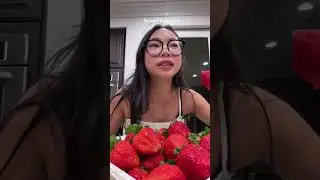 Strawberry time!!! 🍓🍓                     Video credit: Sa Nguyen. #strawberry JapanKlips