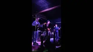 Feels Like Rain by John Hiatt - Jeff Belbey, Felix Bannon, Dave Garoutte @  Hopmonk Novato 2020-0122