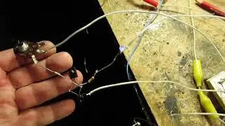 Line indicator to show (via a LED) if an oscillator or AC line is active or not. Demo and schematic