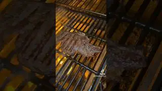 Стейк &laquo;Томагавк&raquo; #любителимяса ￼