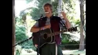 Captain Zorikh performs at the gilded Festval 2015