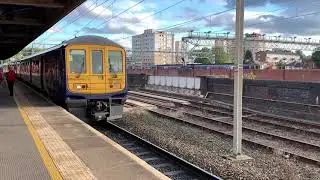 Northern Rail 319364 At Stockport From Hazel Grove To Blackpool North