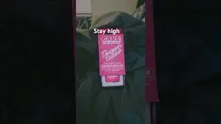 Cakes 1g aio twisted berries #cake #cart #stayhigh