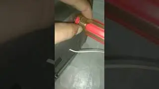 Bookshelf's speakers in Bluetooth kit installation process 😱