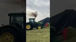 7920 & MX 285😍🔥 #johndeere #caseih #corn #mais #silage