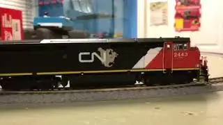 Rapido Dash 8-40CM with DCC and Sound - www.ovrtrains.com