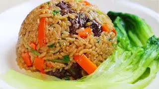 小學生的午餐，做鐵鍋牛肉燜飯香味撲鼻，女兒吃完讚不絕口！