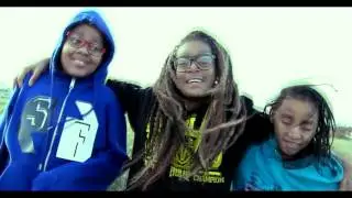 Toni S&aacute; Greguz du Shabba - Love Is All We Need ft Kelly S&aacute; (Family video)