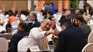 Why Developping Global Connections is Beneficial Even If You Stay Local