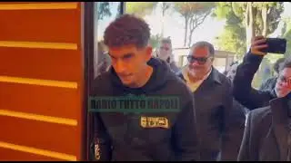 Giovanni Di Lorenzo arriva a Villa Stuart per il consulto medico al ginocchio