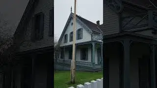 158 YEARS OLD HOUSE IN NEW WESTMINSTER CITY CAPTAIN IRVING HOUSE BUILT 1865