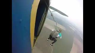 Прыжки с парашютом в Чернтиговском АСК 290821 GOPR6126