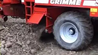 Агродирект представляет прицепной картофелеуборочный комбайн SE 75-55