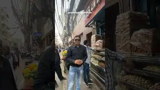 Chai Rusk, Haji Bakery #pradeepexpeditions #chandnichowk #rusk #delhistreetfood #chai #trending