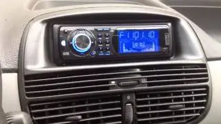 Fiat Punto with DX370 radio installed