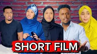 SOMALI SHORT FILM RAGGA DULQAADKA YAR || WUXUU KU QEYLINAYAA XAASKIISA, ISAGA OO DHAHAYA............