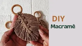 Macram&eacute; napkin holder