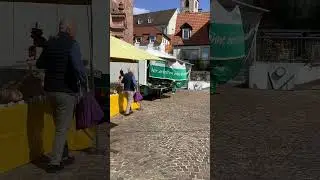 Wiesloch Markt     Hochfeine Backwaren &  hochfeiner Ziegenk&auml;se germanischer Ureinwohner
